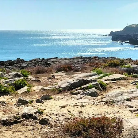 Near Airport Homestay Lisbon